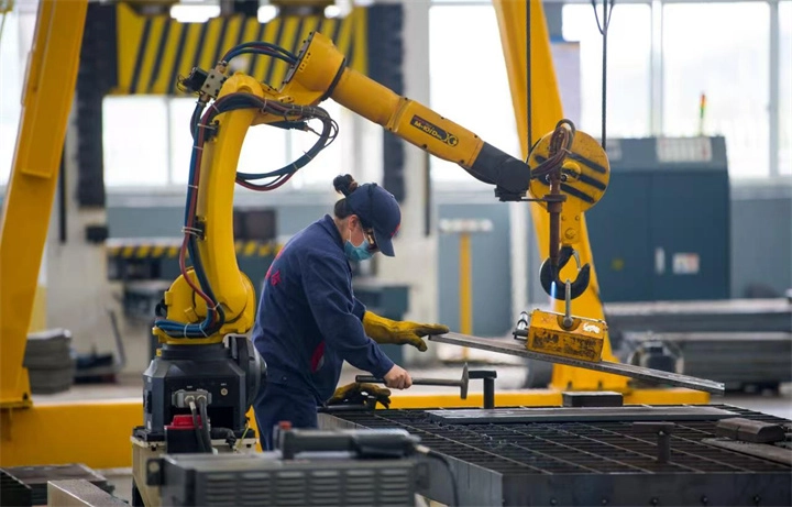 盘誉泰合智能化生产。尚宇杰 摄.jpg