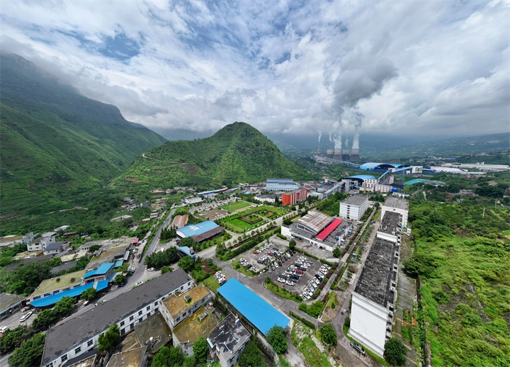 发耳煤矿。尚宇杰 摄.jpg